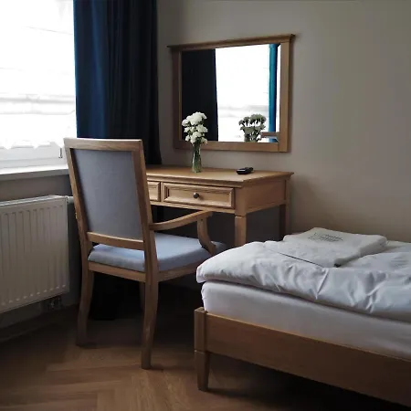 Kasztanowy Pałac 3*