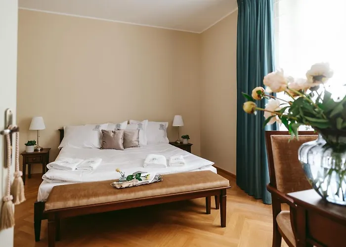 Kasztanowy Palac 酒店 3*