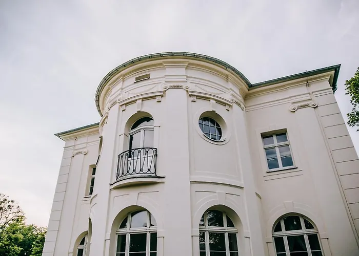 酒店 Kasztanowy Palac Swadzim